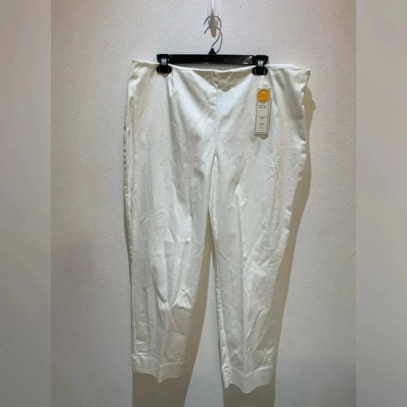 Charter Club Women's Classic Fit Slim Leg White Size 16 NWT - Picture 1 of 9